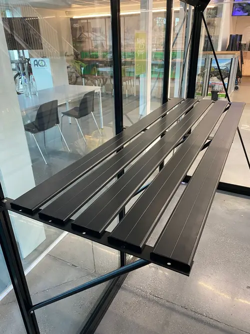 Table en aluminium noir pour serre ACD - 147,6 x 52,5 cm