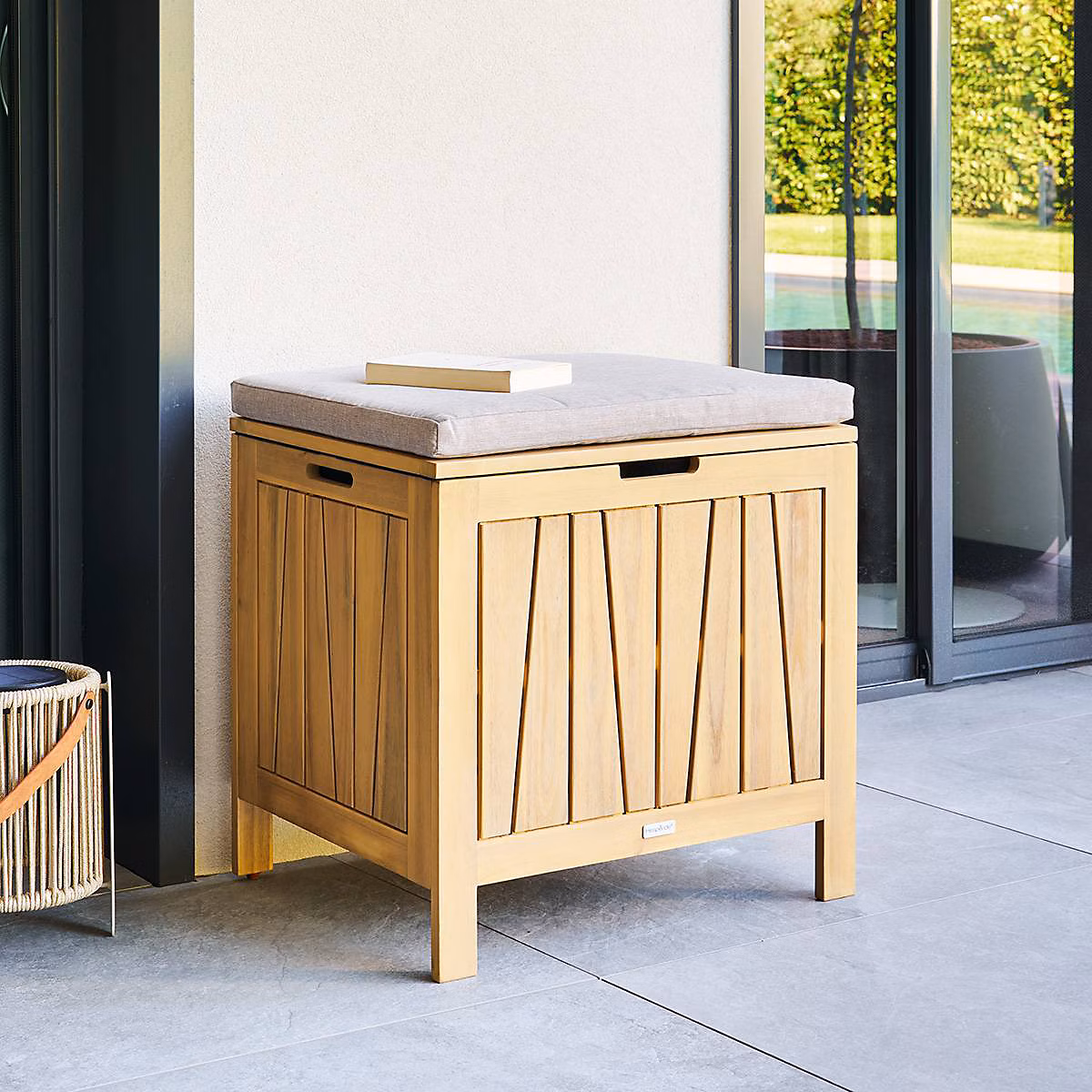 Coffre de rangement 100L avec assise Lodgia beige acacia – Hespéride