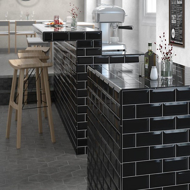 carrelage effet zellige 7 – 5 × 15 cm METRO NOIR BRILLANT