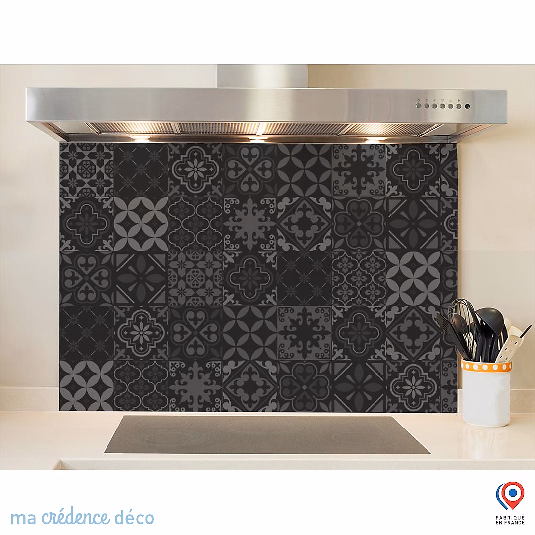 Crédence cuisine fond de hotte Carreaux ciment classique 2 noir | Alu composite – L 90 cm x H 60 cm – MaCrédenceDéco