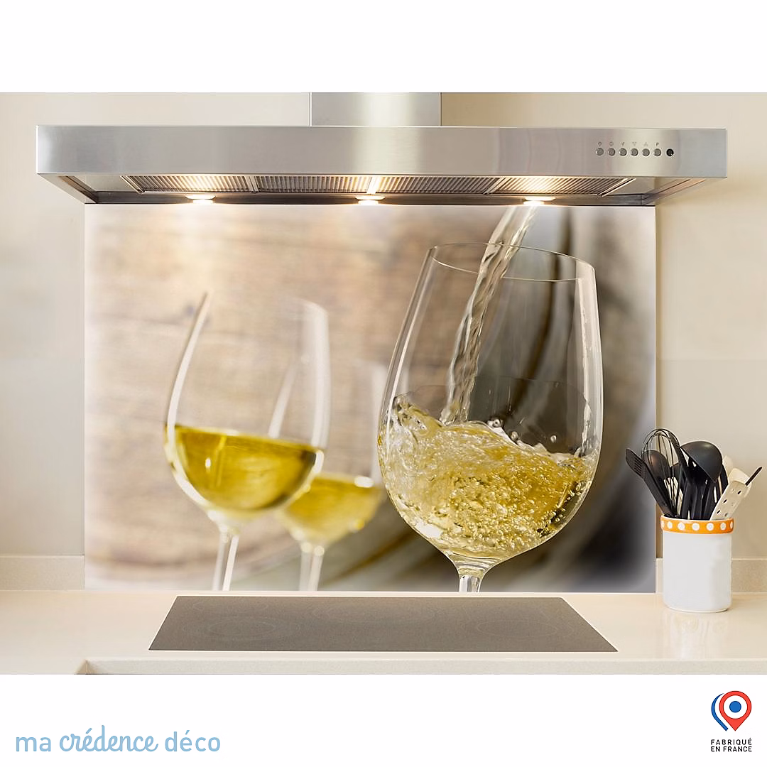Crédence cuisine fond de hotte Vin blanc et tonneau – Alu composite, L 70 cm x H 60 cm, MaCrédenceDéco