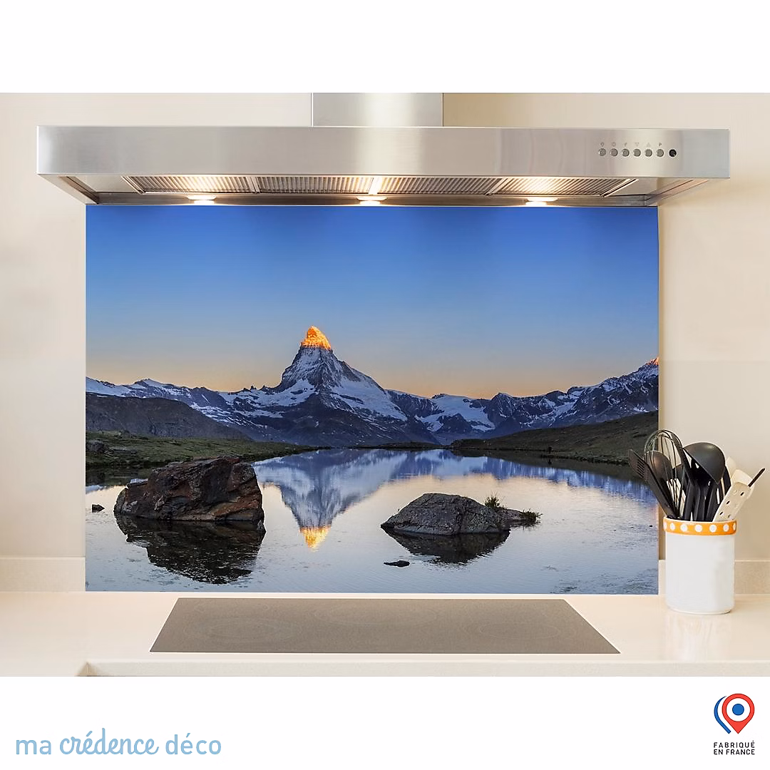Crédence cuisine fond de hotte Ciel et montagne ensoleillée – Verre trempé, L 90 cm x H 50 cm, MaCrédenceDéco
