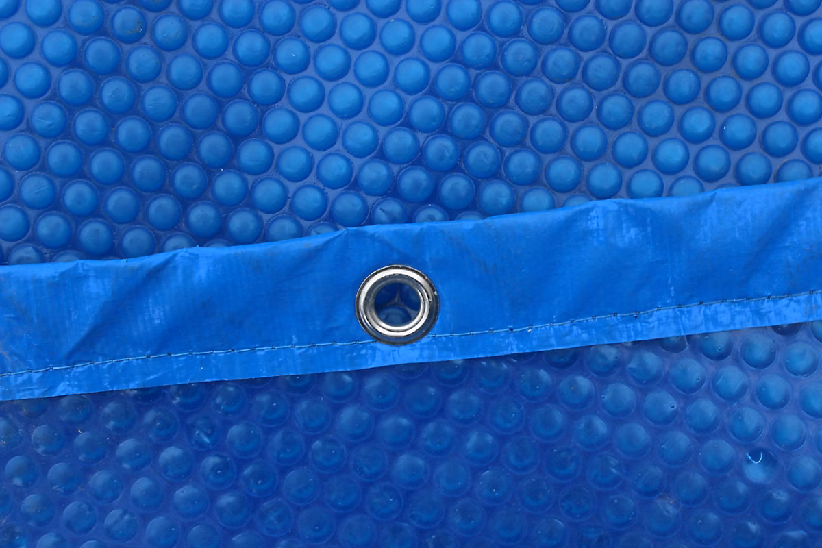 Piscine et spa – Bâche été à bulles pour piscine bois rectangle 4 pans Mint