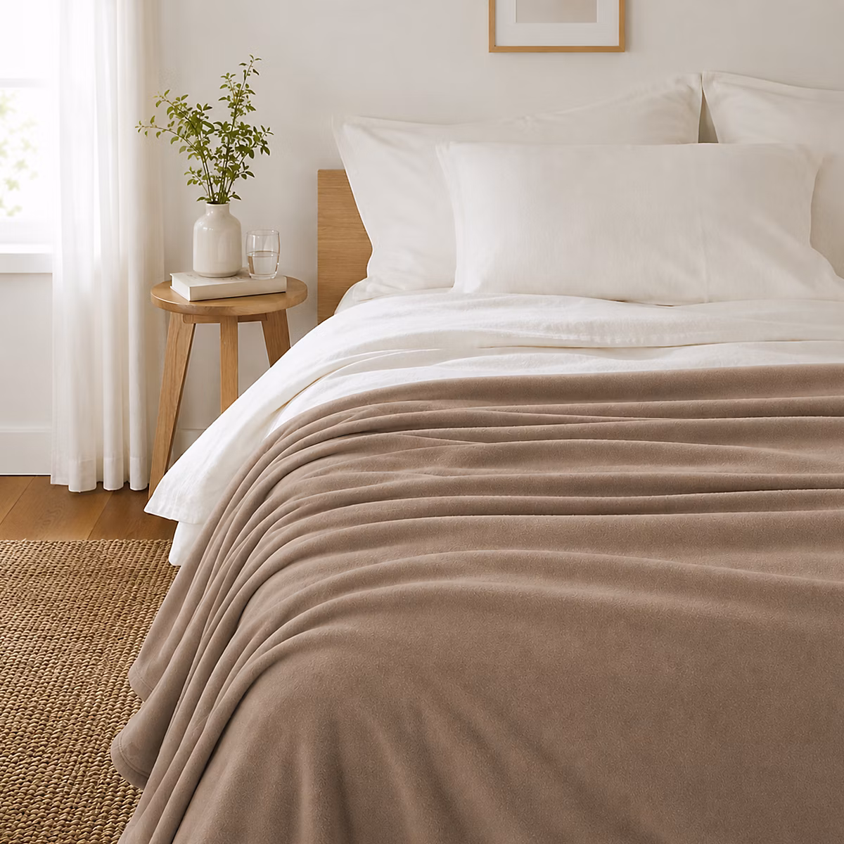 Couverture polaire 180 × 220 cm Isba marron Taupe 100% Polyester 320g/m2 non-feu