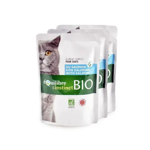 Aliment humide bio saumon légumes pour chat adulte en pochon de 100 g