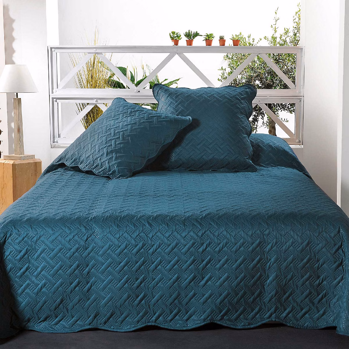 Couverture molletonné surpiquage graphique (180 × 240 cm – Bleu Foncé)