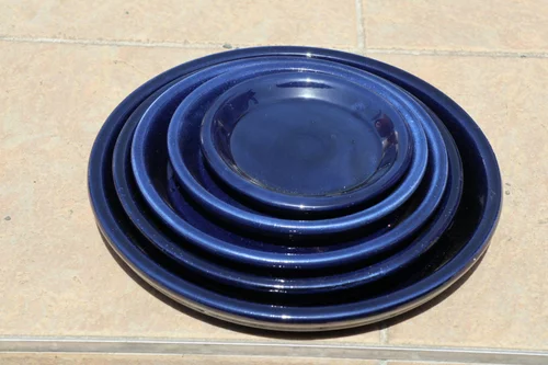 Soucoupe en terre cuite émaillée bleu Nuit étoilée Les Poteries d’Albi - Ø 28 cm