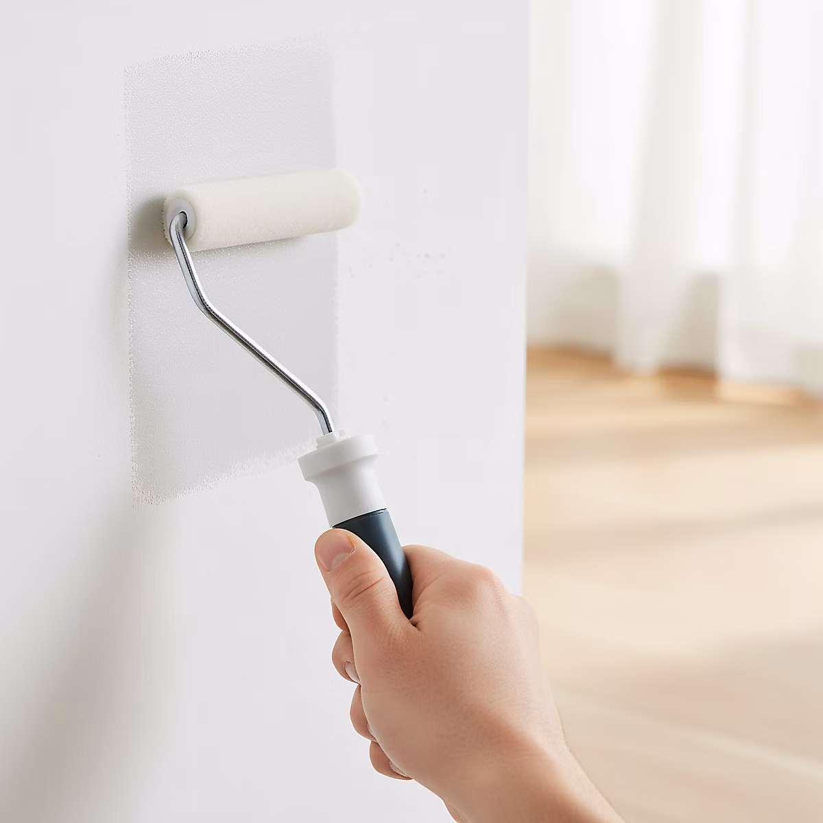 Mini rouleau laqueur mohair vernis et peinture GoodHome 100mm – Réf. KGKQZAZSL2279684714