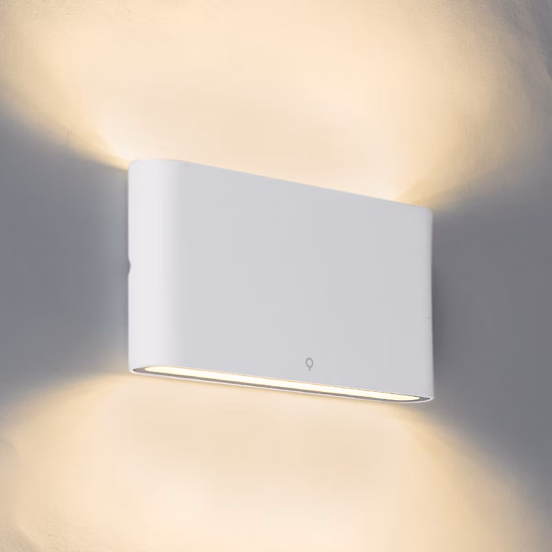 Applique murale blanche 17 – 5 cm avec LED IP65, Batt