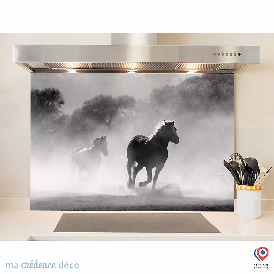 Crédence cuisine fond de hotte Chevaux et galop | Verre trempé – L 60 cm x H 45 cm – MaCrédenceDéco