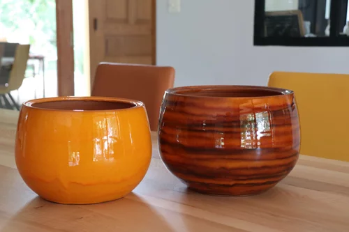 Pot en terre cuite émaillée orange Savane Les Poteries d’Albi Le Liseré - Ø 25 x H 19 cm
