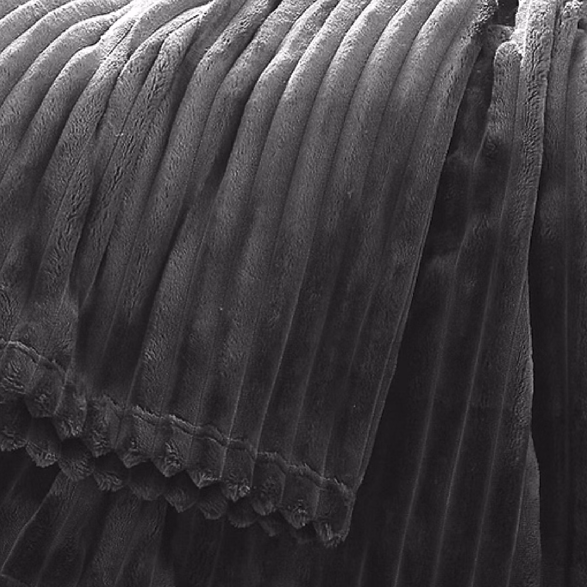 Couverture polaire – – Effet côtelé 3D (150 × 240 cm | Gris Foncé)